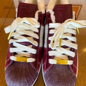 NEW Adidas “Season Greetings” Sneakers. Extremely Rare, Size 11.5.